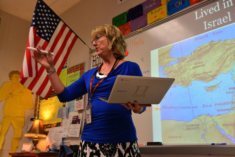  Hillsborough Middle School teacher Jennifer Harmsen was part of a team that evaluated both the iPads and the Chromebook. (Photo: Norman Y. Lono, 2015)