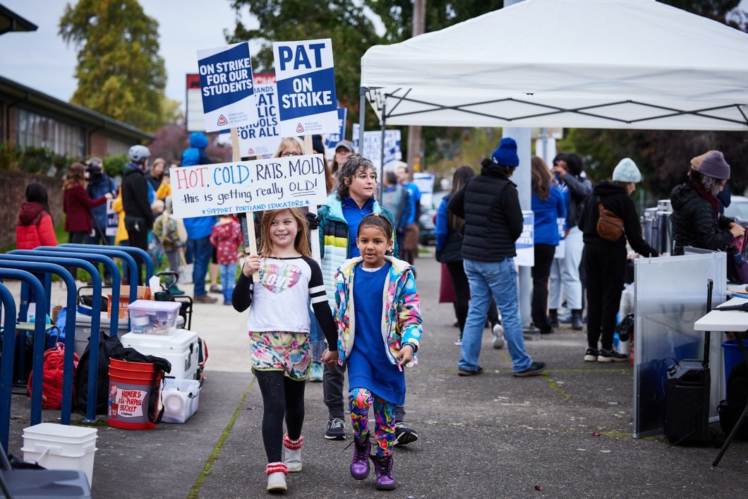 Students on Portland strike line