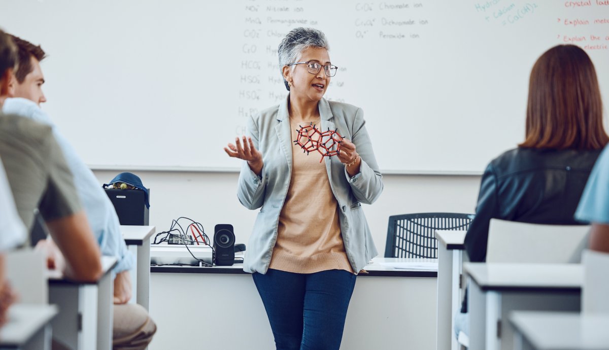 college faculty pay