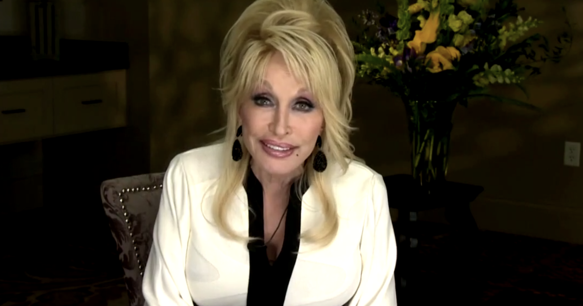 Dolly Parton, Country Singer and Children's Literature Champion, Named 2022  Friend of Education | NEA