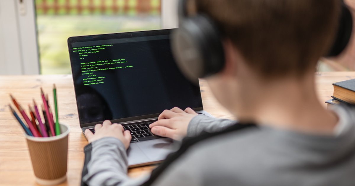5 Projects to Get Students into Coding | NEA
