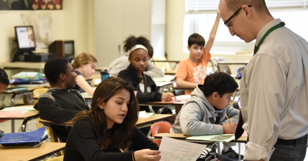should students be able to grade their teachers