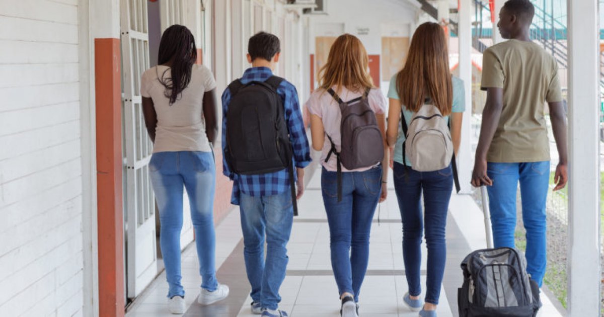 When School Dress Codes Discriminate