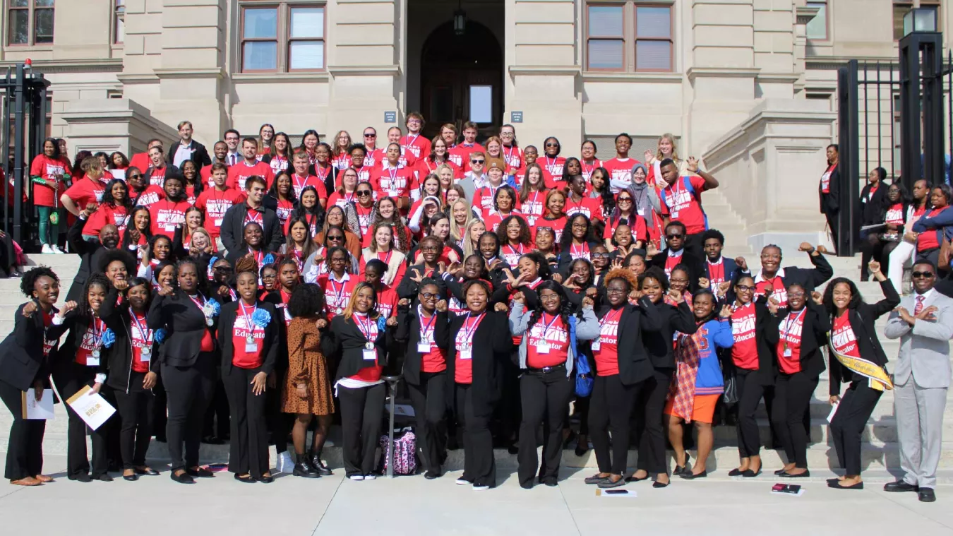 GAE members at the Georgia State Capital Building