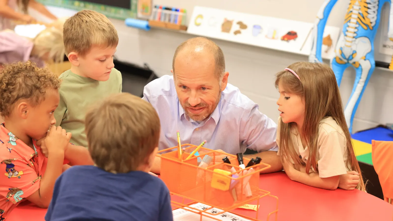 Dwayne Taylor and kindergartners