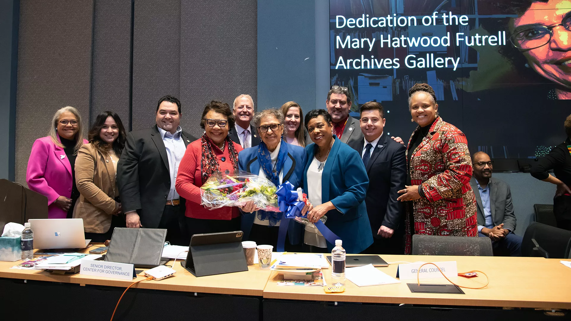Mary Hatwood Futrell poses with the NEA Executive Committee