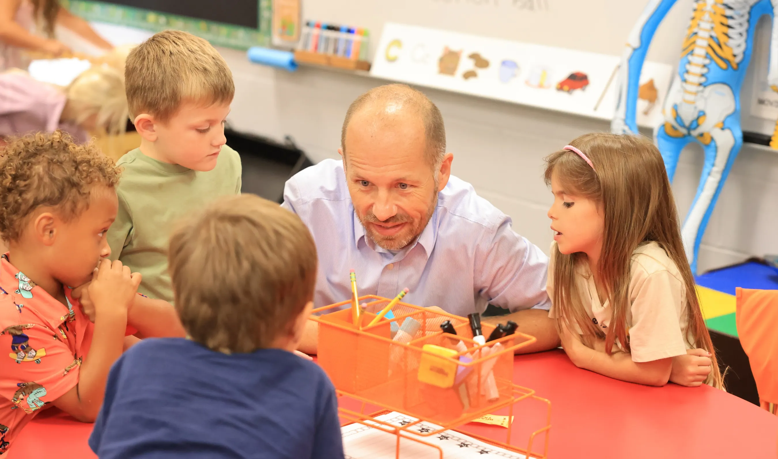 Dwayne Taylor and kindergartners