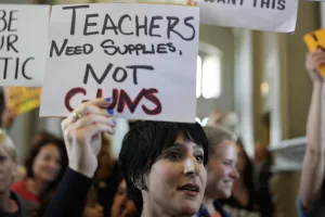 arming teachers