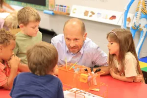 Dwayne Taylor and kindergartners
